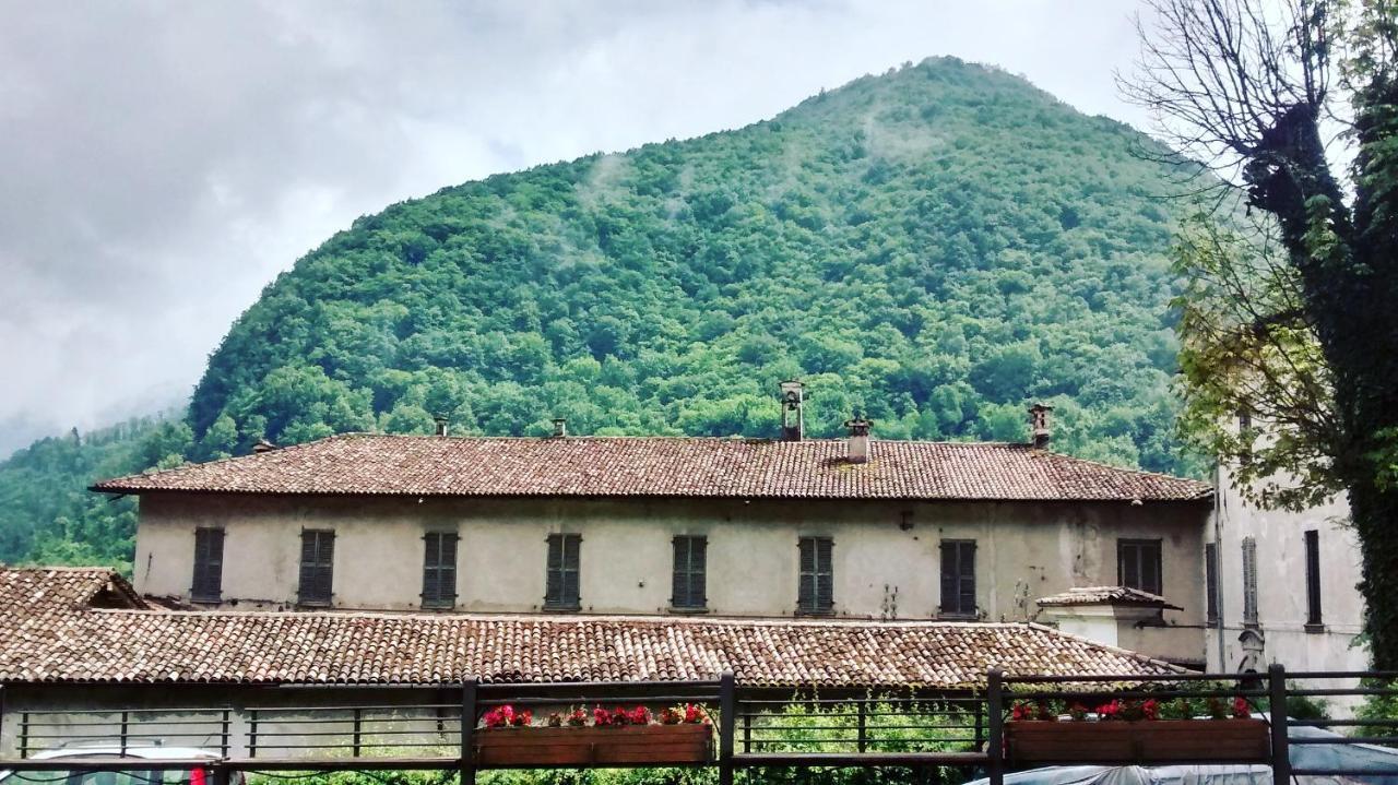 Ostello Sociale Borgo Venno Hostel Lavenone Exterior photo